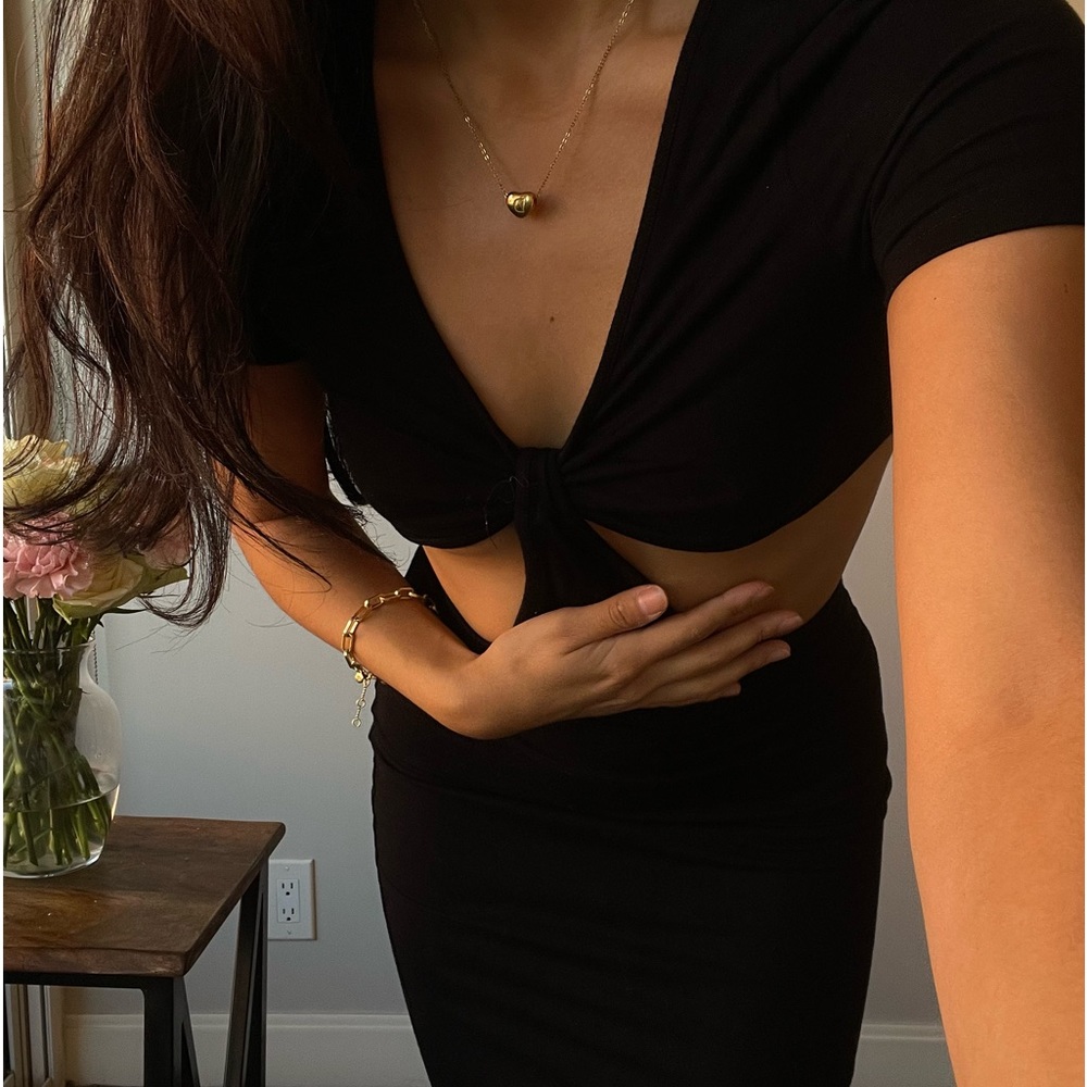 Black bodycon dress